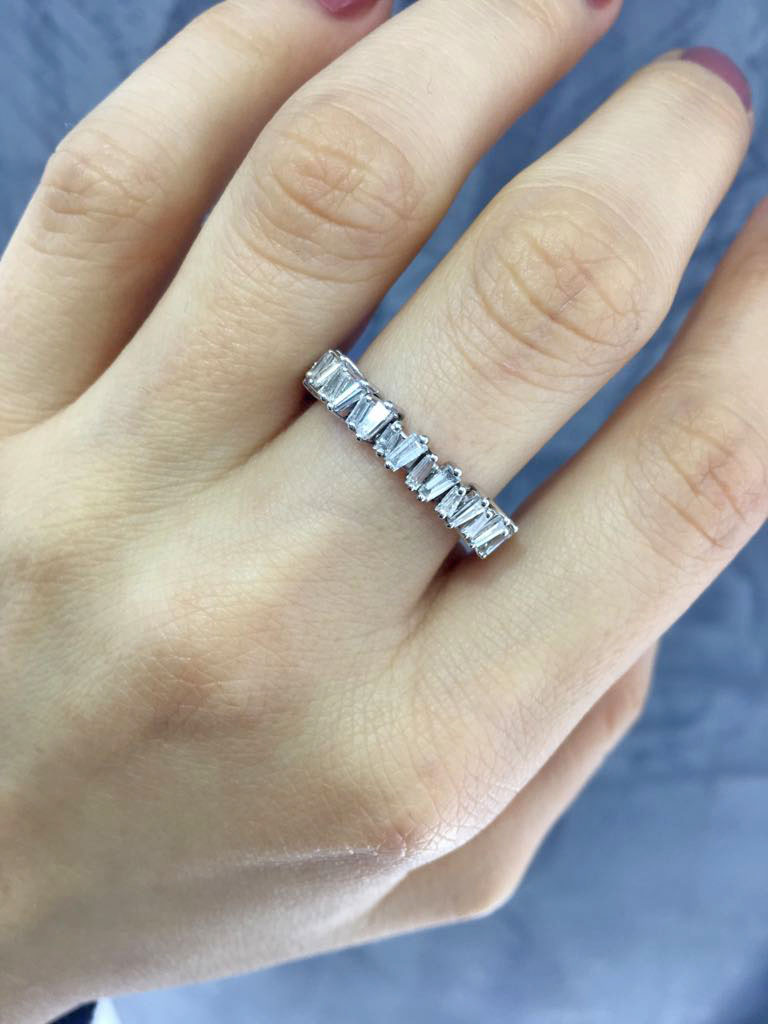 0.45 ct. Pırlanta Baget Fantazi Yüzük